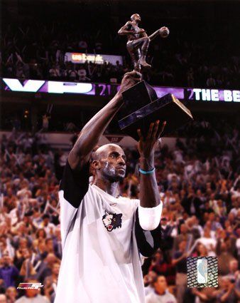 20004mvptrophy.jpg